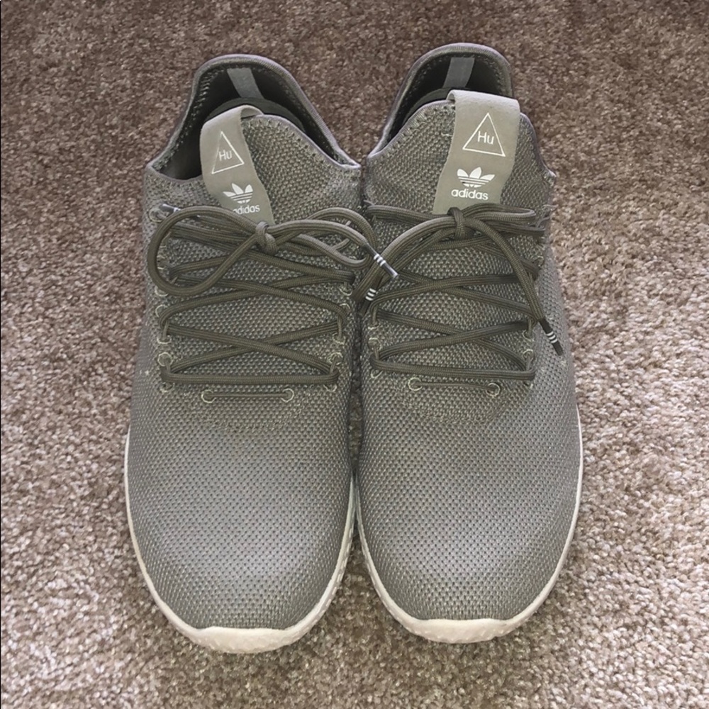 Pharrell Williams Tennis Shoes